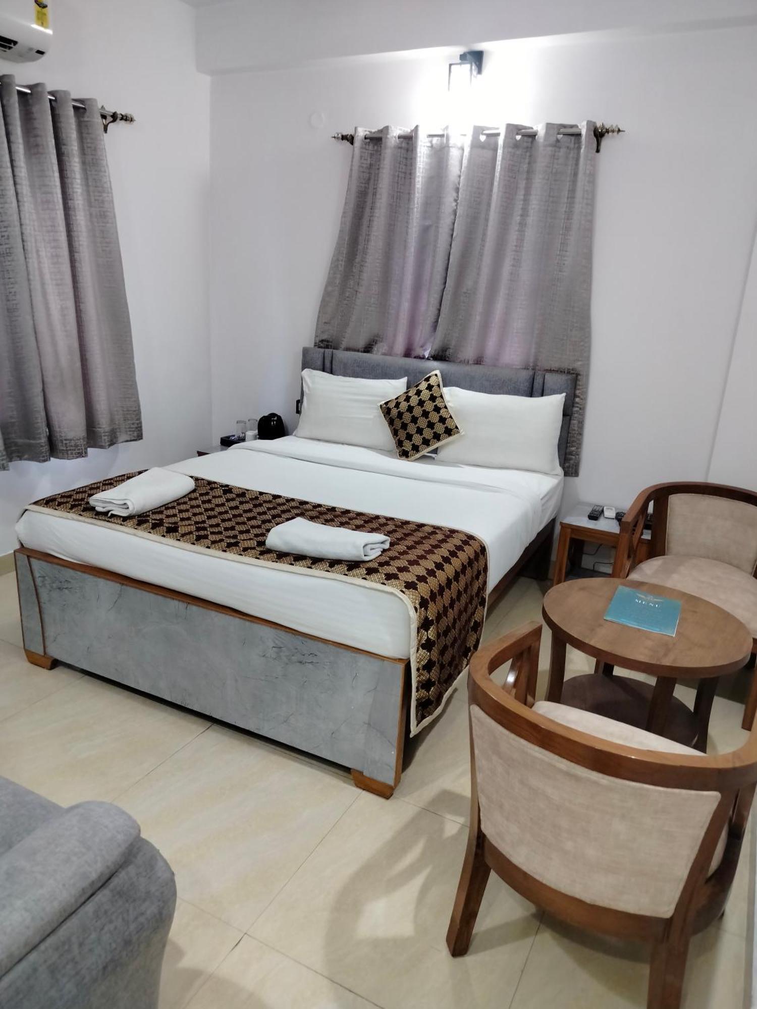 Hotel Aman Residency Prayagraj Exterior foto